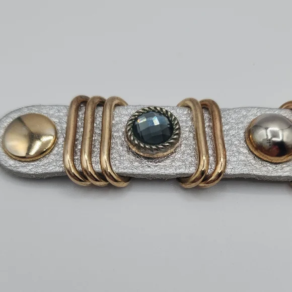 Leather Snap Gold and Silver Bracelet - Picture 15 of 15